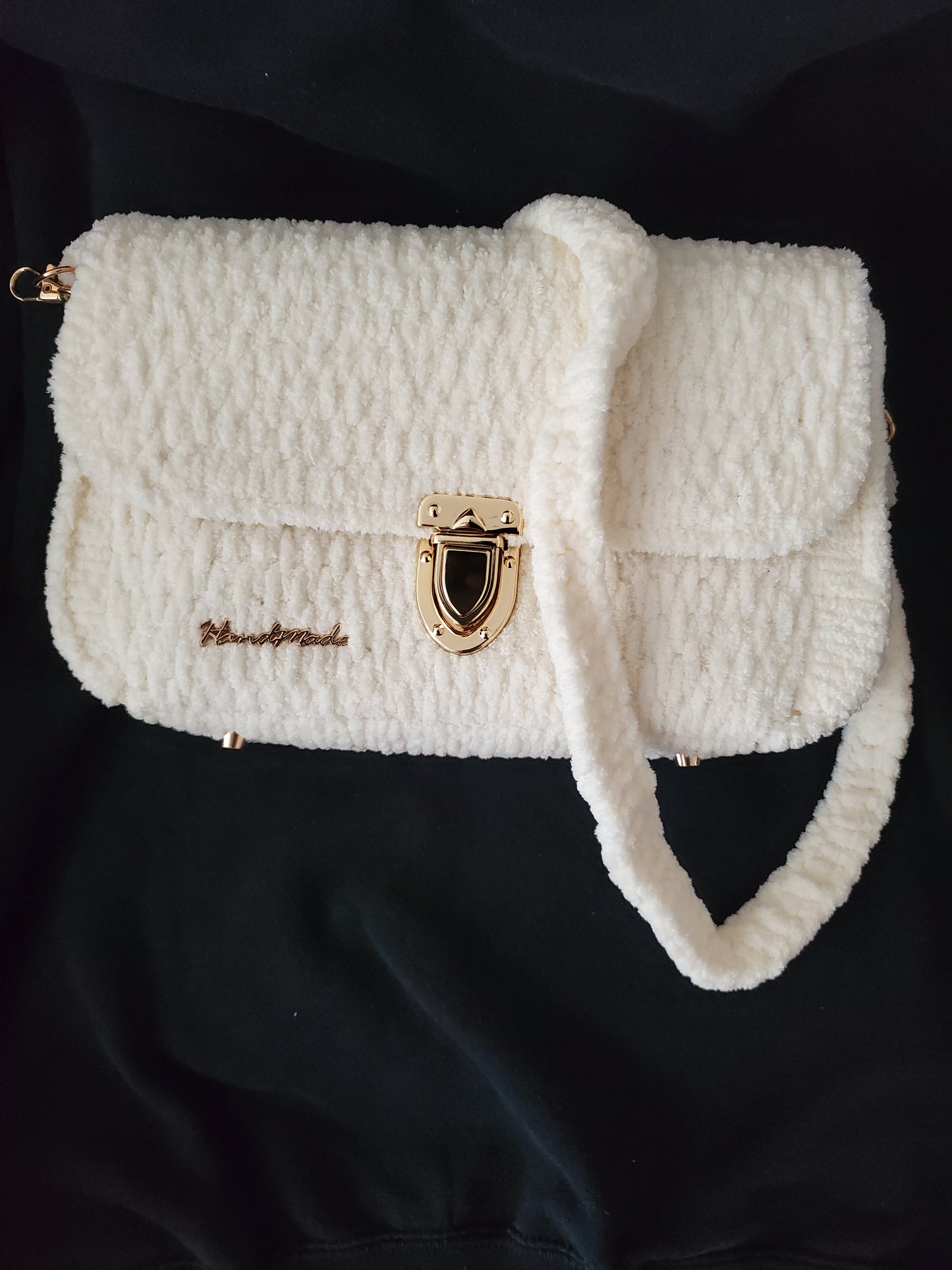 Large shoulder bag